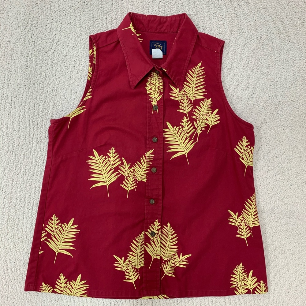 Sig Zane Button Front Sleeveless Top in Red
